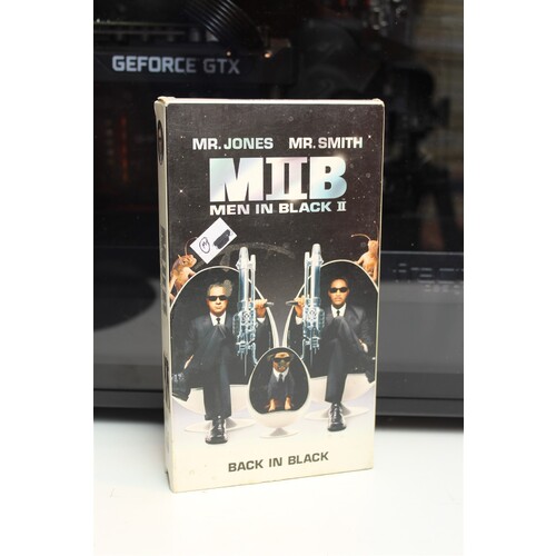 Men In Black Ii VHS Comedy; Adventure; Science Fiction; Mystery
