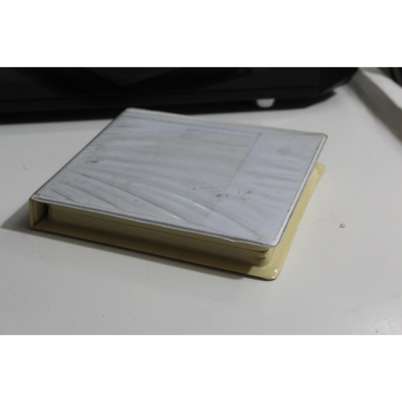 Naked in Baghdad : The Iraq War as Seen by NPRs Correspondent Anne Garrels CD