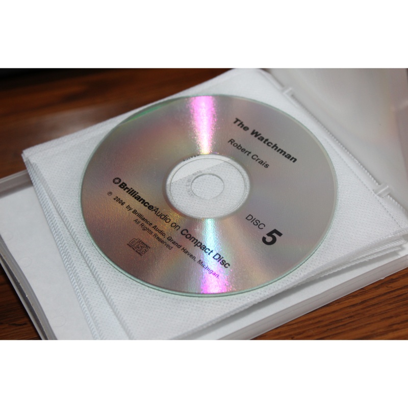 An Elvis Cole and Joe Pike Novel Ser.: The Watchman by Robert Crais (2007, CD)