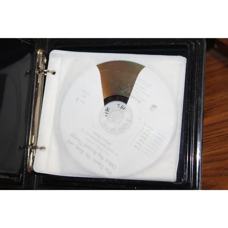 The Earth, My Butt, and Other Big Round Things by Carolyn Mackler (2004, CD)