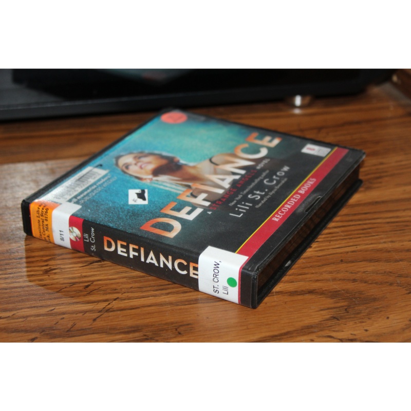Strange Angels Ser.: Defiance by Lili St. Crow (2011, CD)