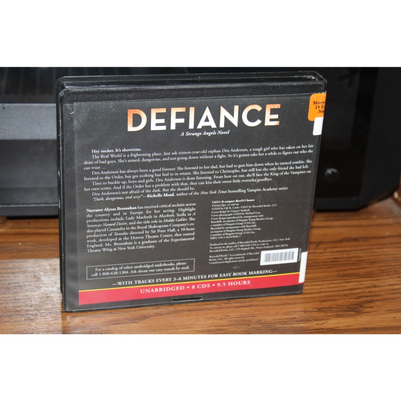 Strange Angels Ser.: Defiance by Lili St. Crow (2011, CD)