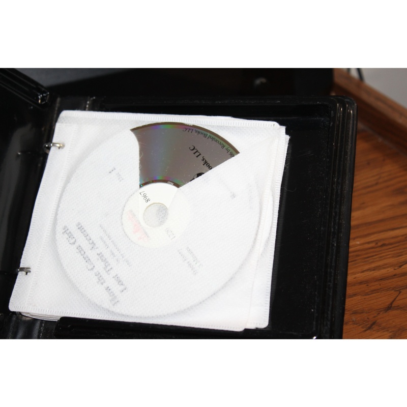 How the Garcia Girls Lost Their Accents by Julia Alvarez (2006, CD)