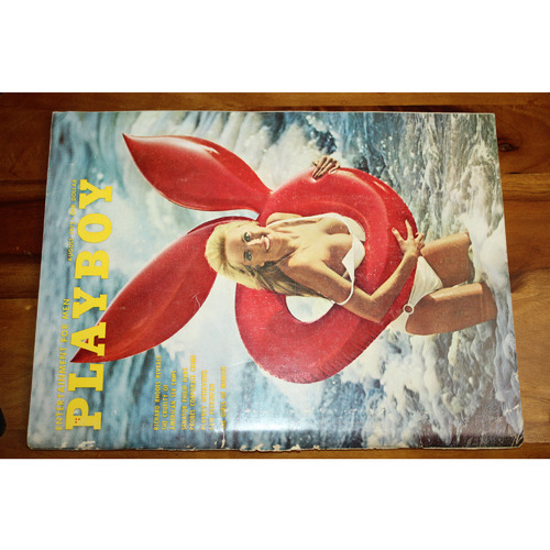 99215: 1972 Playboy Magazine August Aug 1972