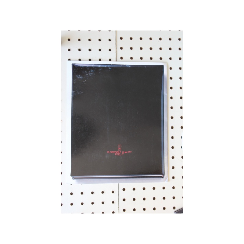 1988 Oldsmobile Cutlass Brochure  15 Pages