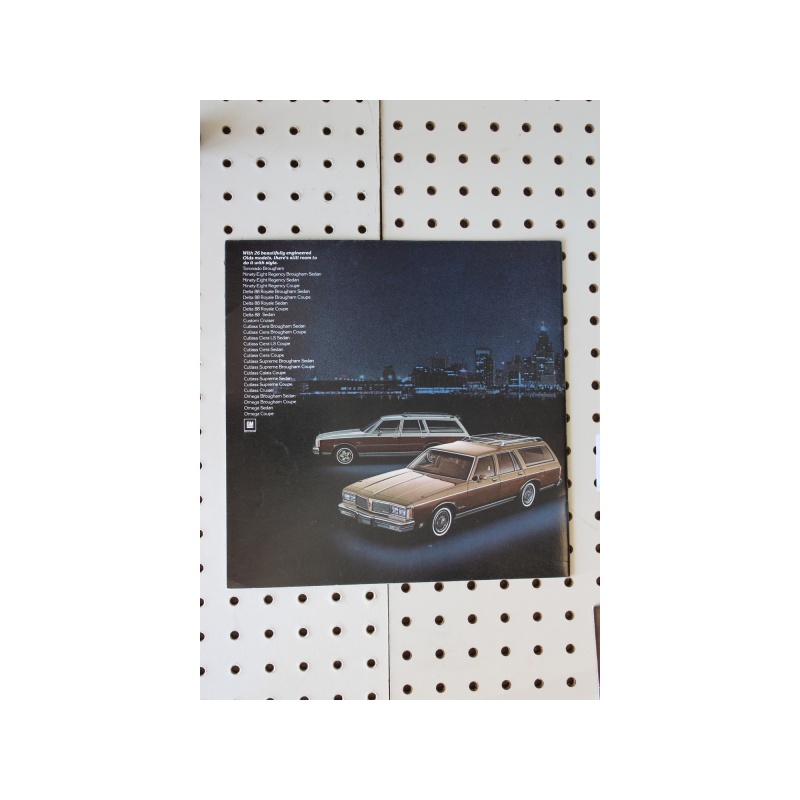 1982 Oldsmobile  Brochure Product Line-Up  27 Pages