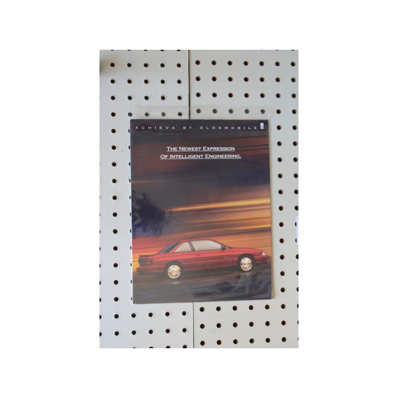 1992 Oldsmobile Achieva Brochure   