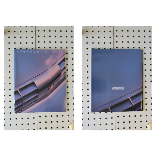 1991 Oldsmobile  Brochure Product Line-Up  90 Pages