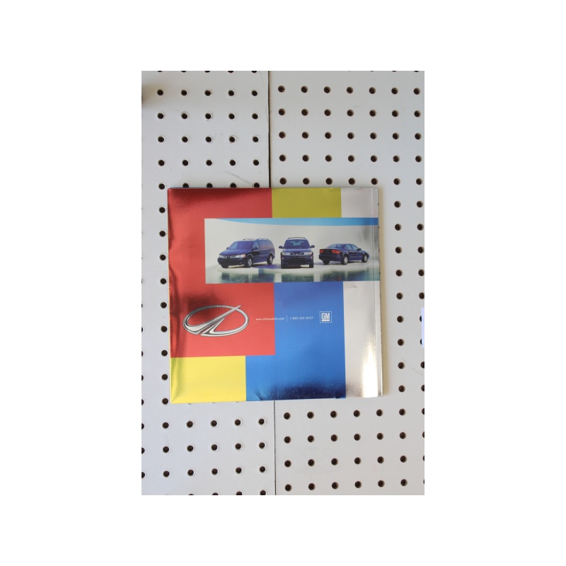 2004 Oldsmobile  Catalog w/ DVD Product Line-Up