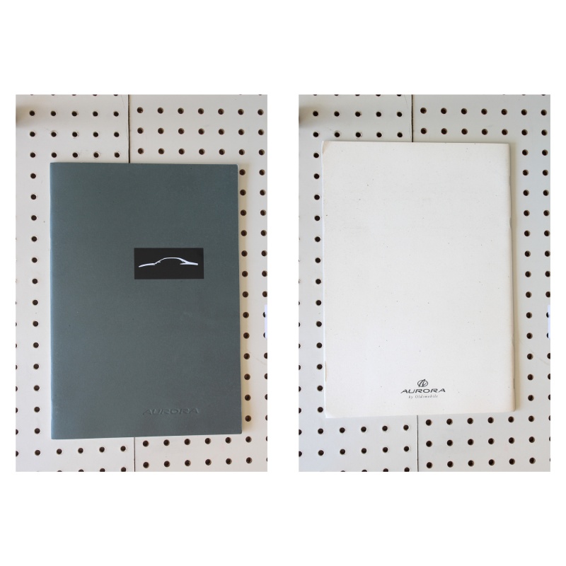 1995 Oldsmobile Aurora Brochure Full Color Photos Booklet Int. Color Chart Ext.