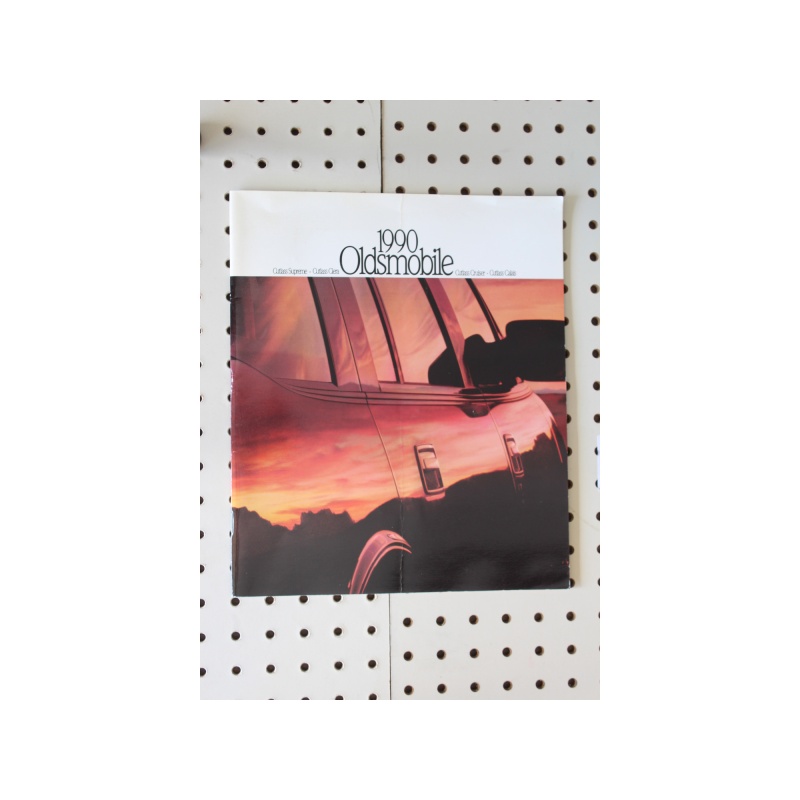 1990 Oldsmobile  Brochure Product Line-Up  59 Pages