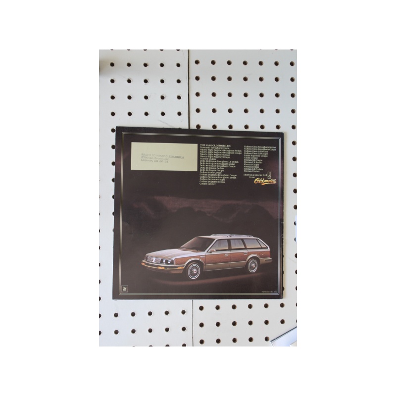 1985 Oldsmobile  Brochure Product Line-Up  31 Pages
