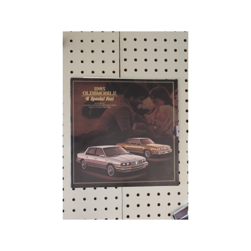 1985 Oldsmobile  Brochure Product Line-Up  31 Pages