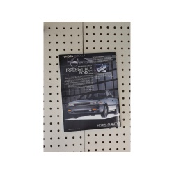 1988   Magazine Road & Track  special buyers guide 192 Pages April