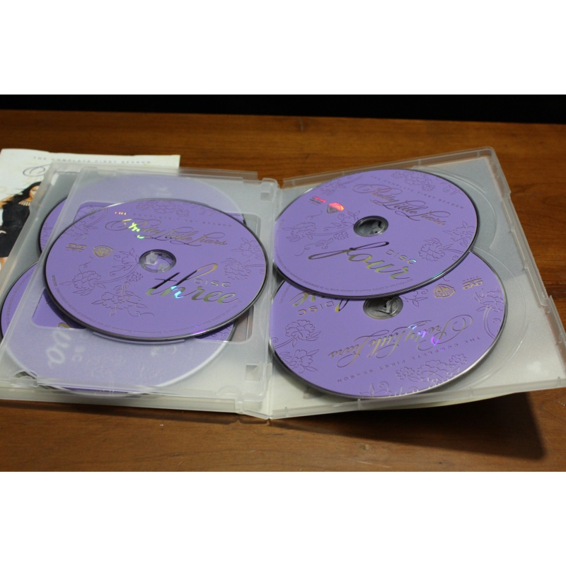 Pretty Little Liars: Season 1 DVD:6042