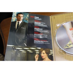 6214: DVD Mad Men: Season 2 