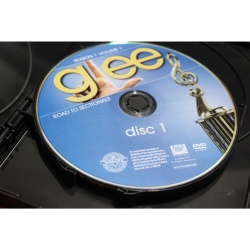 6312: DVD Glee: Season 1 Volume 1 Discs 1 - 4 