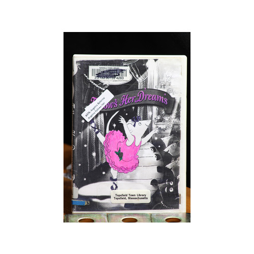 Angelina Ballerina: Angelina Follows Her Dreams DVD:6375