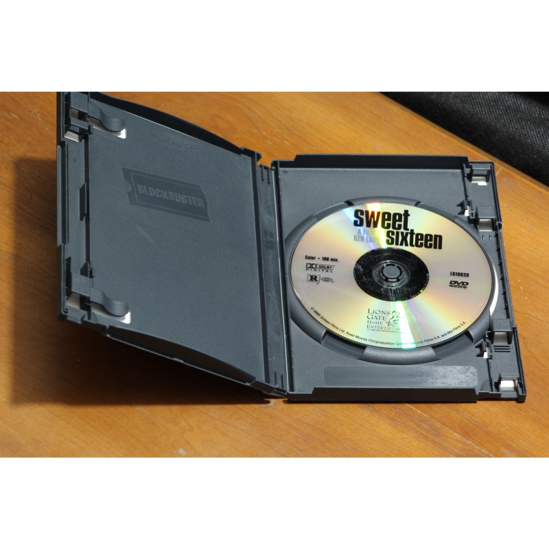 Sweet Sixteen A Film By Ken Loach DVD:7257